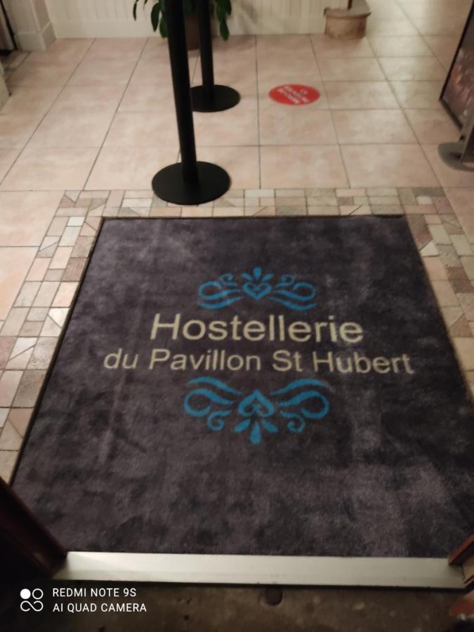 Hostellerie De Pavillon Saint-Hubert Gouvieux Bagian luar foto