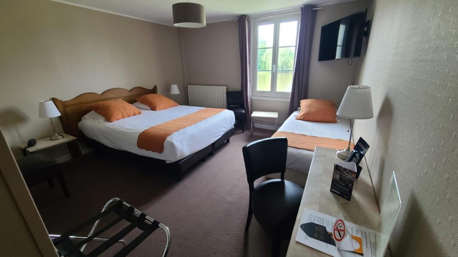 Hostellerie De Pavillon Saint-Hubert Gouvieux Bagian luar foto