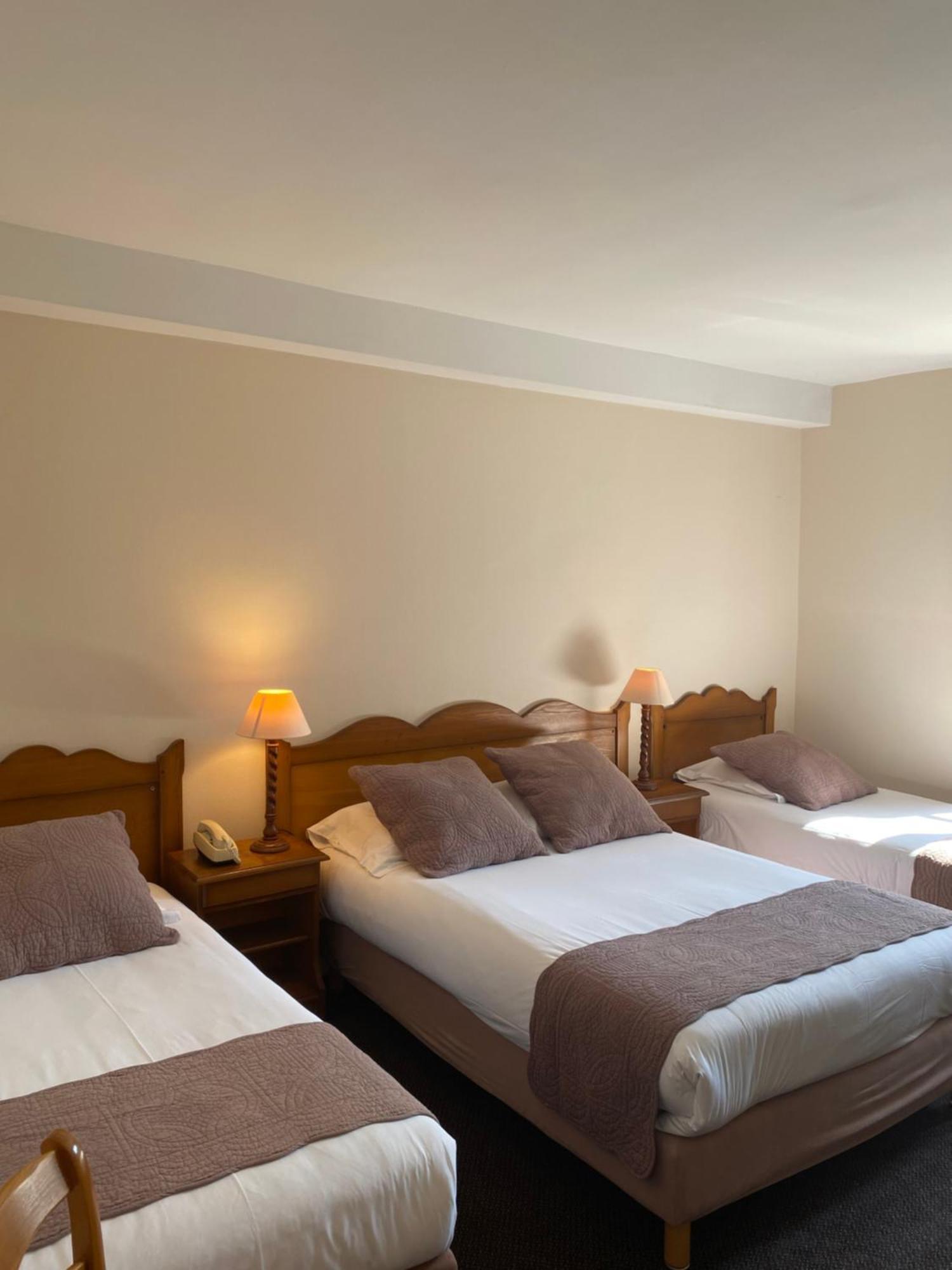 Hostellerie De Pavillon Saint-Hubert Gouvieux Bagian luar foto