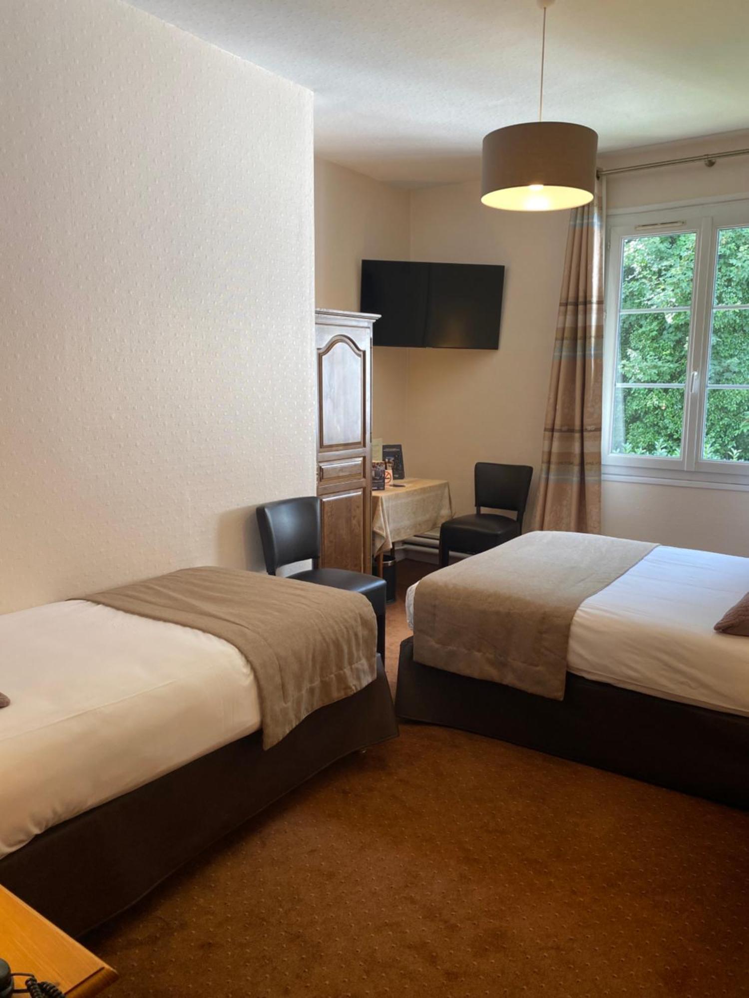 Hostellerie De Pavillon Saint-Hubert Gouvieux Bagian luar foto