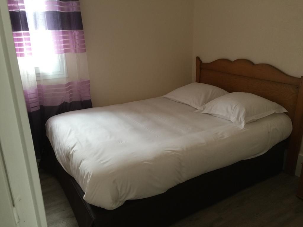 Hostellerie De Pavillon Saint-Hubert Gouvieux Bagian luar foto
